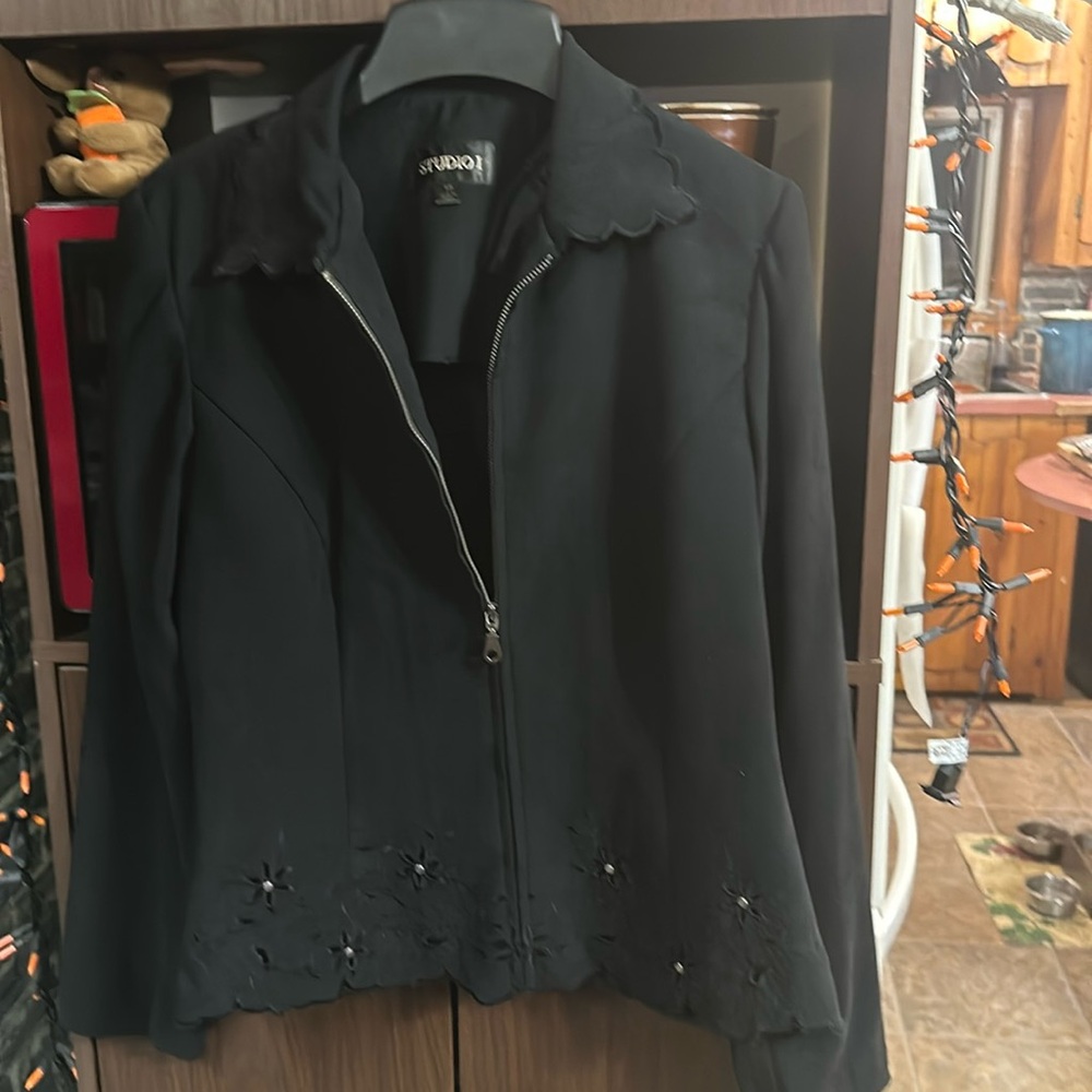 Studio one blazer in size 10